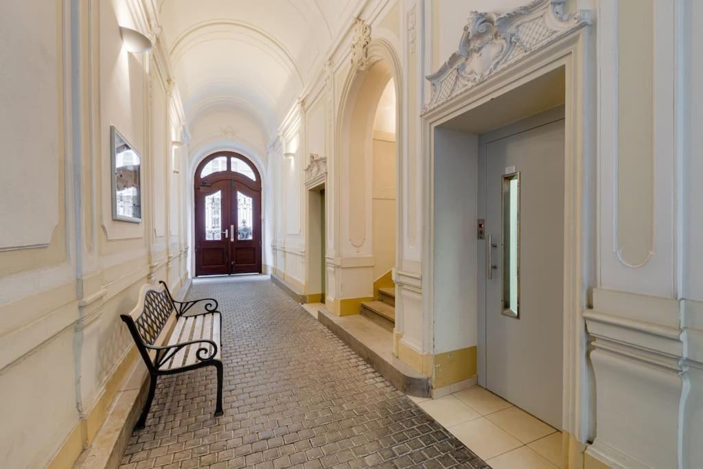 Deluxe Suite In Prime Location Praga Zewnętrze zdjęcie