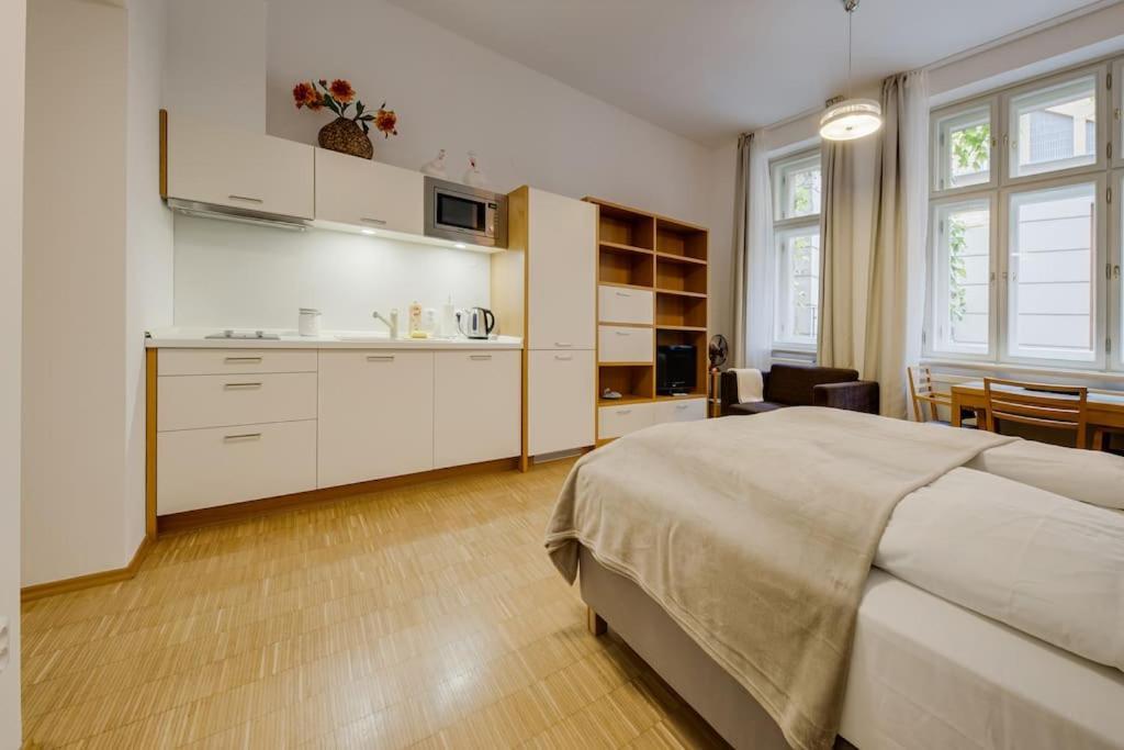 Deluxe Suite In Prime Location Praga Zewnętrze zdjęcie