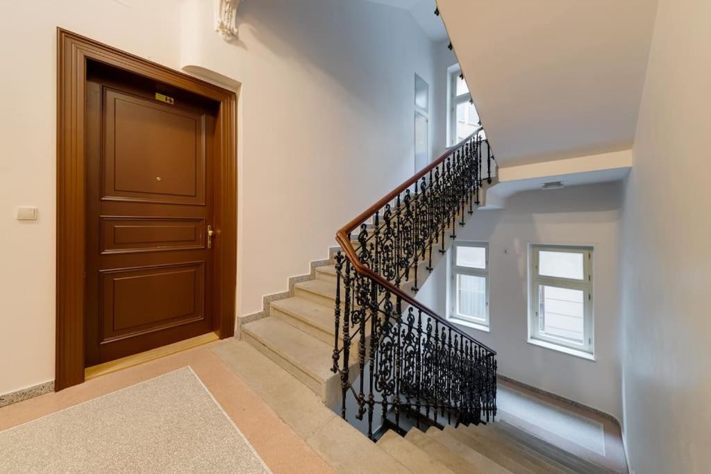 Deluxe Suite In Prime Location Praga Zewnętrze zdjęcie