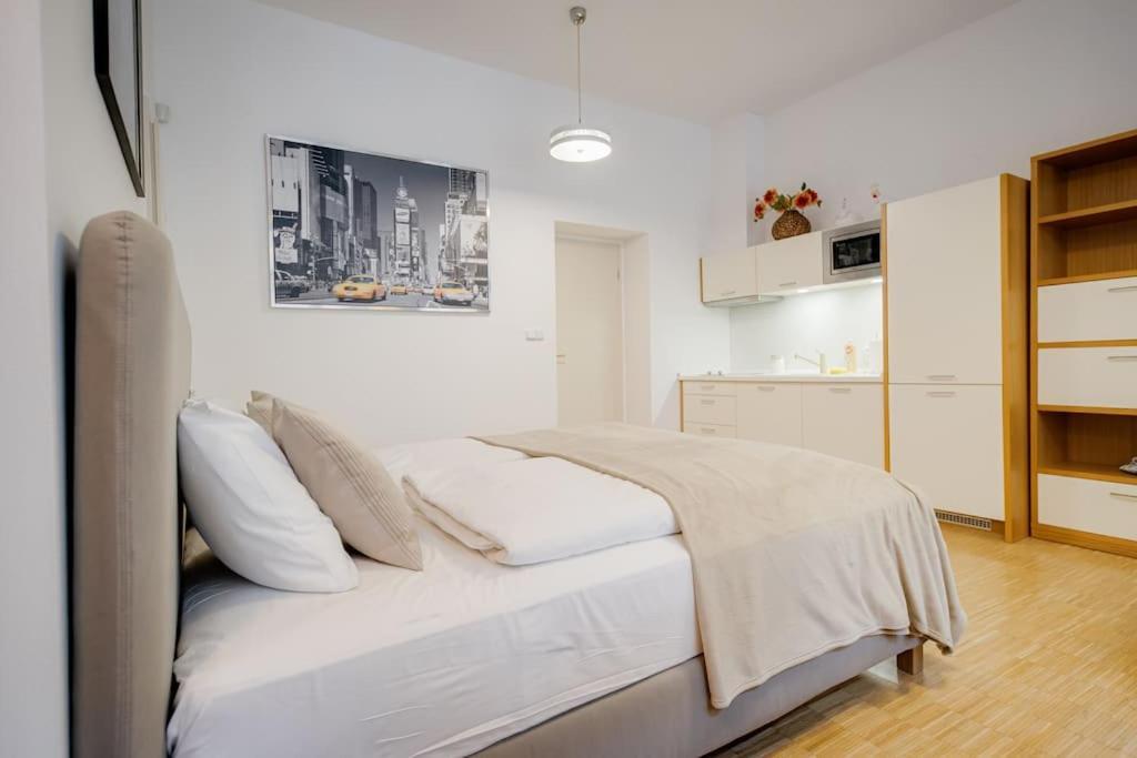 Deluxe Suite In Prime Location Praga Zewnętrze zdjęcie